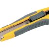 Нож строительный MASTERTOOL с отломным лезвием 18 мм ABS пластик с TPR покрытием металлическая направляющая кнопочный фиксатор 3 лезвия 17-0119