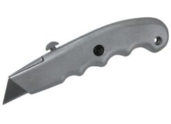 Нож строительный MASTERTOOL ЭРГО трапеция металлический корпус 17-0141