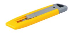 Нож строительный MASTERTOOL трапеция пластиковый корпус безопасное лезвие 17-0301