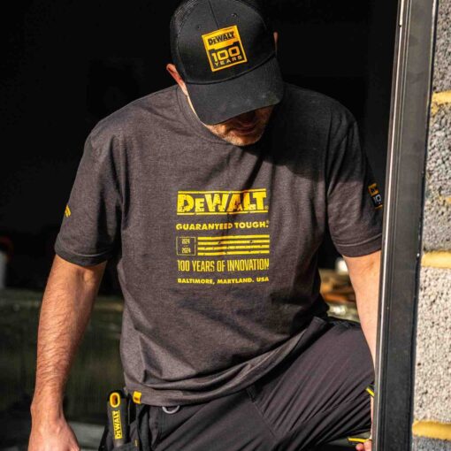 Футболка 100 YEAR T-SHIRT DeWALT DWC240-004-XL - Зображення 6